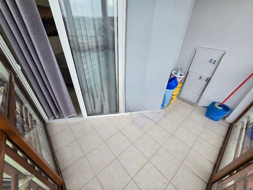Apartament me qira 1+1 Plazh Hekurudha