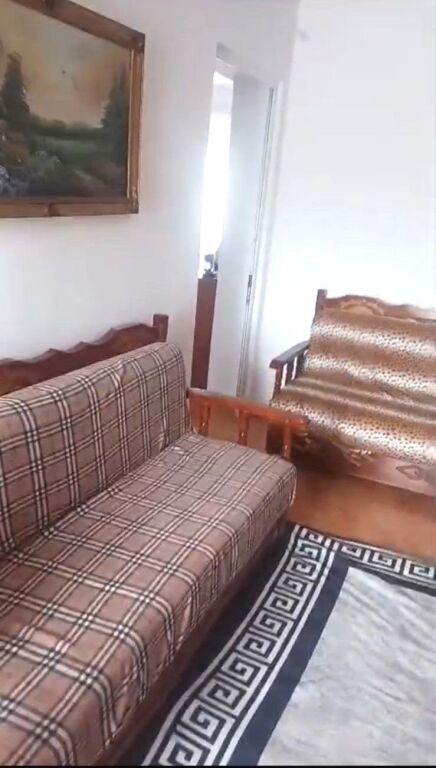 JEPET ME QERA APARTAMENT 2+1 TEK RRUGA BARDHYL, 450 EURO