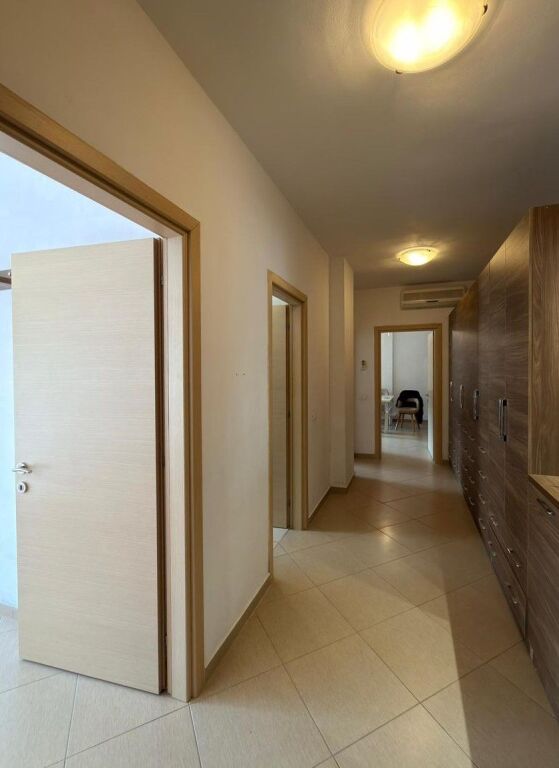 Shitet apartartament 2+1 , Fresku