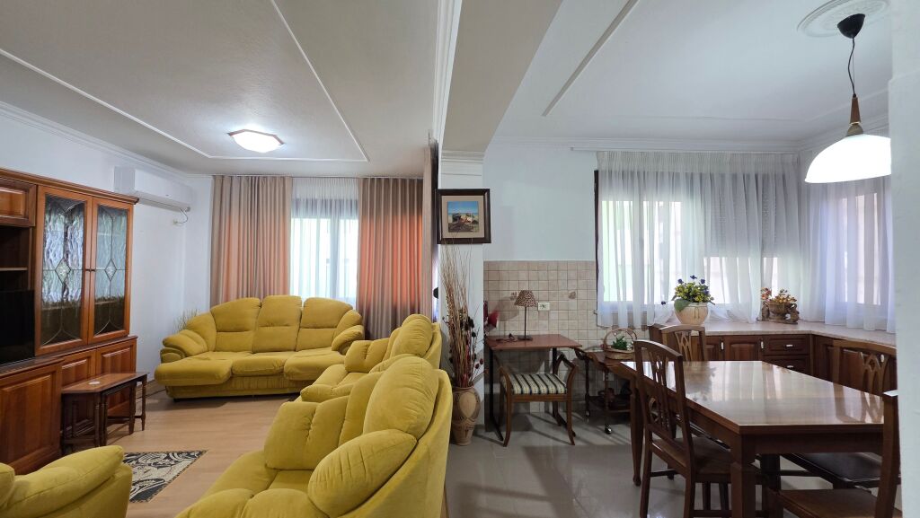 Appartamento 2+1+ balcone in affitto a Bllok