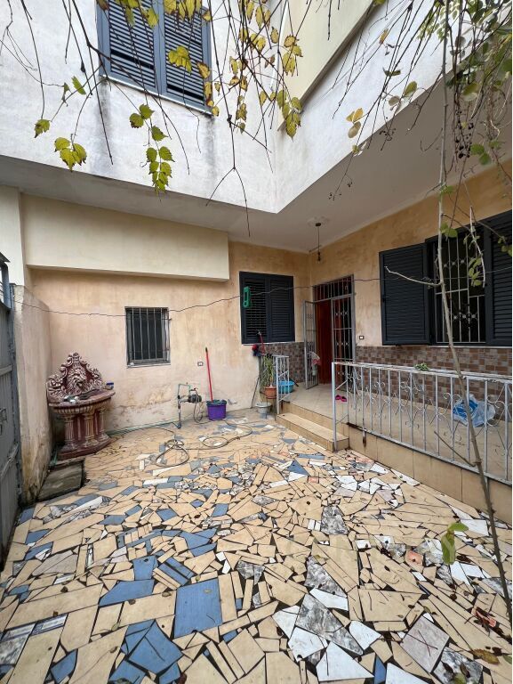 OCCASION **PRIVATE HOUSE FOR SALE IN SHKOZET, DURRES!! 650€/m2**
