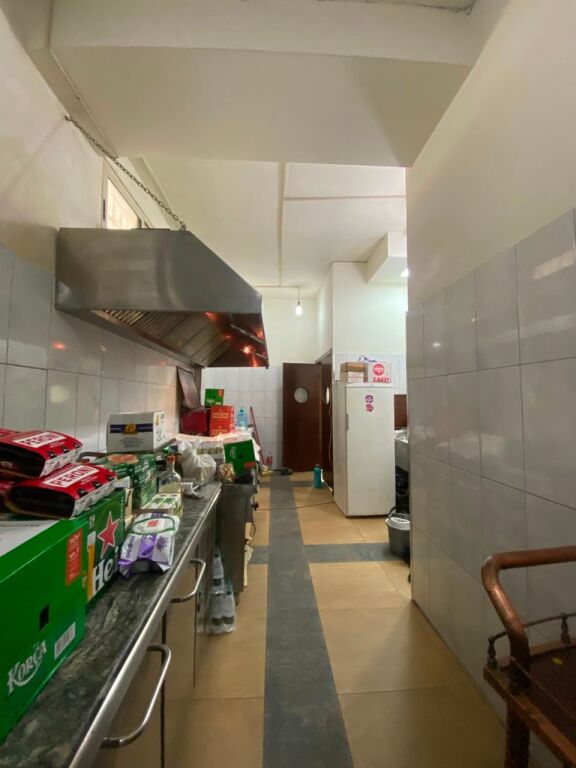 Exclusive Investment Opportunity: Premium Bar-Restaurant for Sale Near the Train Station, Durrës