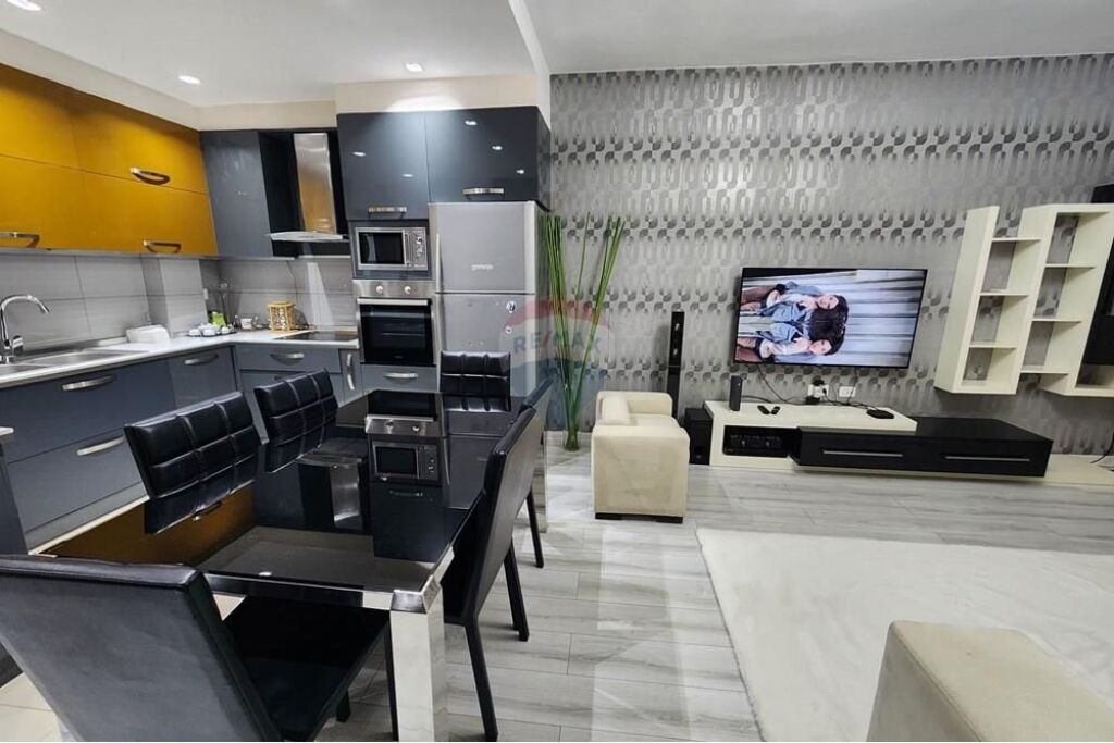 2+1 apartment for rent at Kodra e Diellit!