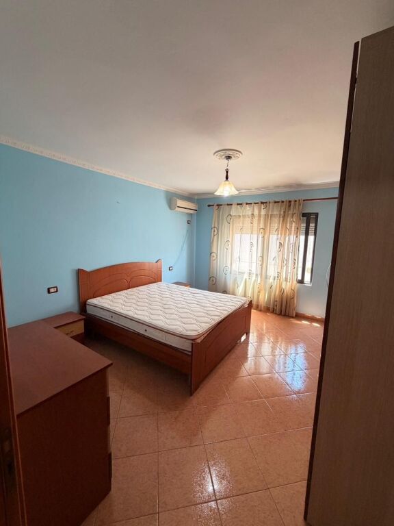 JEPET ME QERA APARTAMENT 2+1 PRANE DEGES SE POLICISE, DURRES