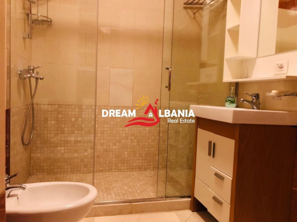 Affittasi appartamento 1+1 vicino a Kodres Diellit a Tirana (ID 42111595)