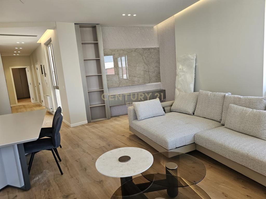 2+1 apartment for rent in the “Green Valley” complex, Dry Lake, Tirana – 1,900€