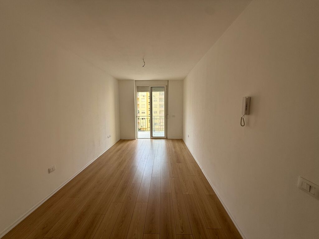 APARTAMENT PËR SHITJE 2+1+2 BANJO NË PLAZHIN ILIRIA!