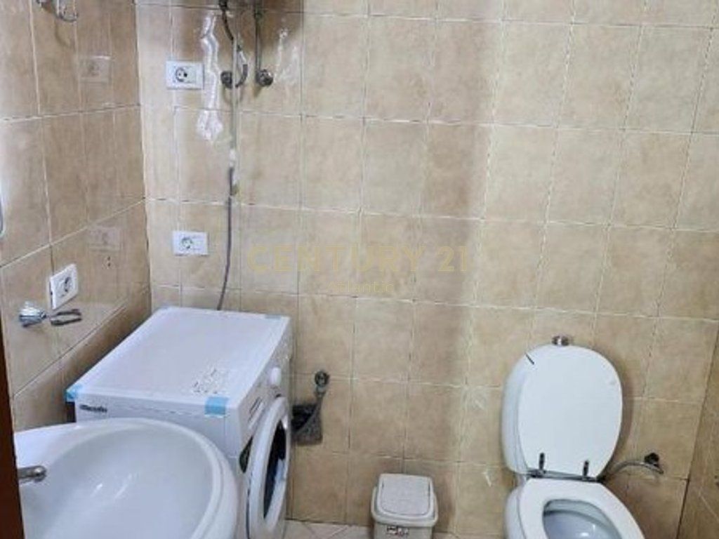 Apartament 1+1 Me Qira në Plazh Hekurudha, Durrës