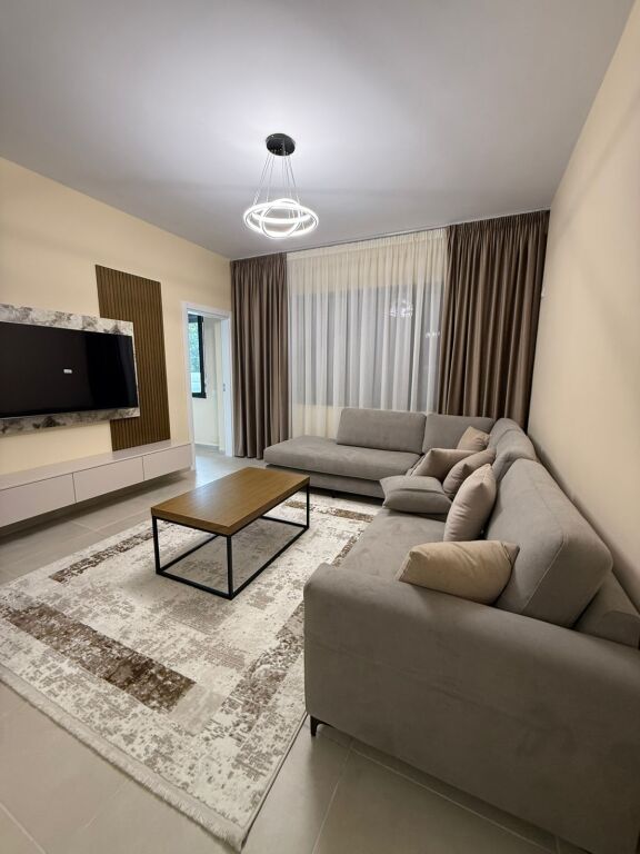 Apartament me qera 2+1 te Rruga Vjena