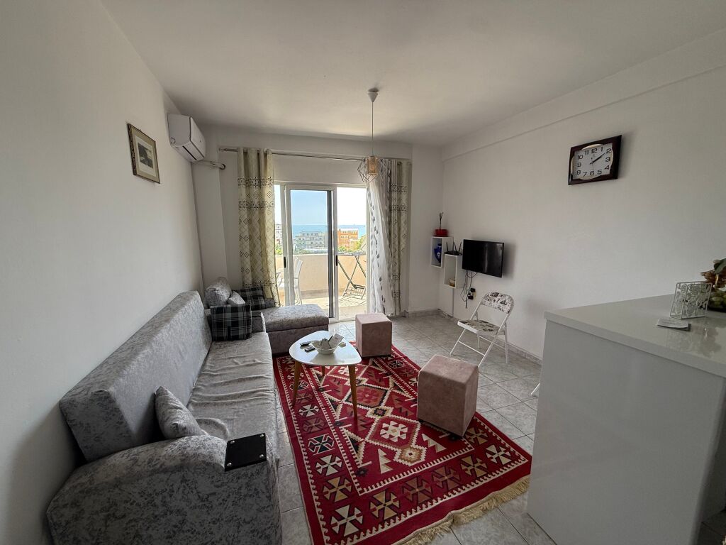 APARTAMENT 1+1 ME PAMJE TË MREKULLUESHME NGA DETI NË PLAZHIN E DURRËSIT!