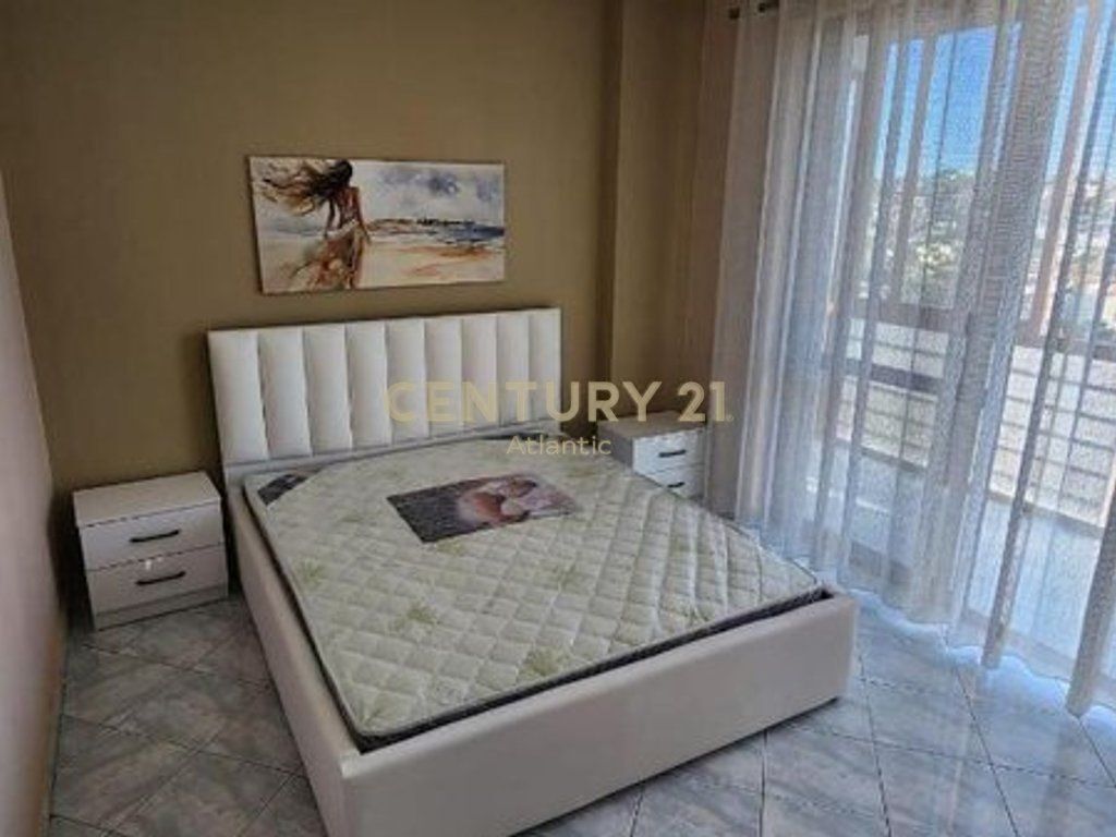 Apartament 1+1 Me Qira në Plazh Hekurudha, Durrës