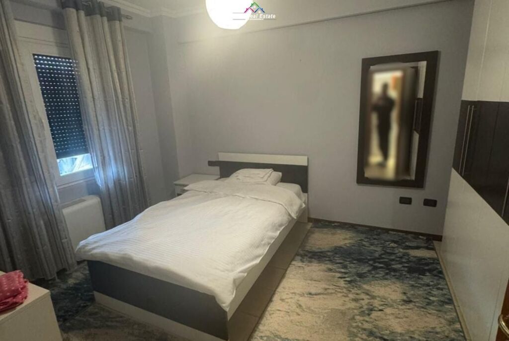 Apartament Per Shitje 2+1 Ne Bllok (ID B120870) Tirane