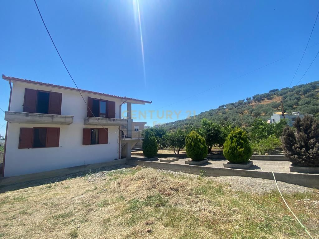 SUPER VILLA FOR SALE IN THE SPITALLE AREA, DURRES !!
