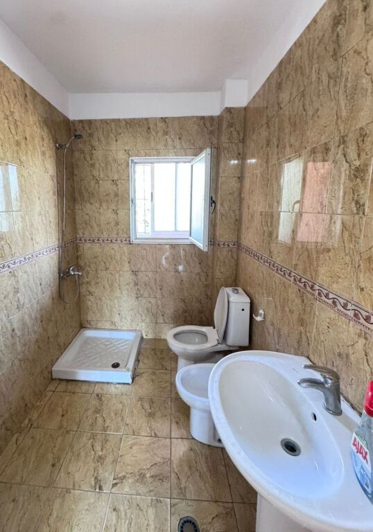 📌Shitet Apartament 1+1 tek Rruga Irfan Tomini