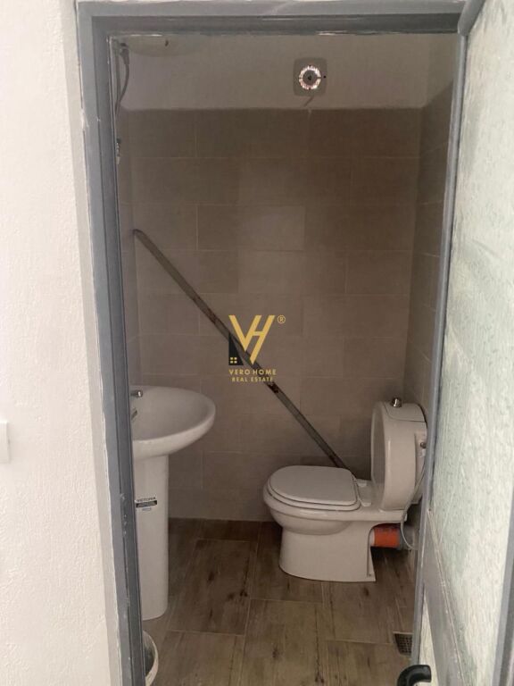 SHITET DYQAN 50 M2 TE PALLATI ME SHIGJETA 187.000 EURO