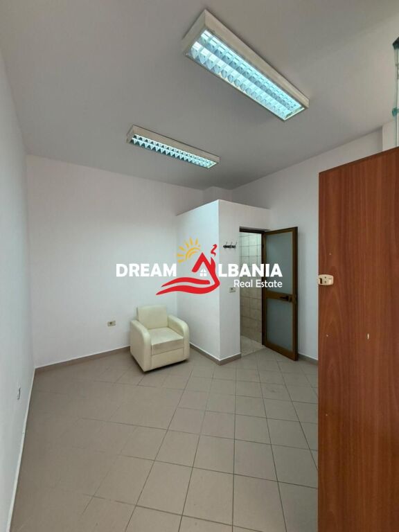 Office for Rent on Fortuzi Street – Tirana (42611550)