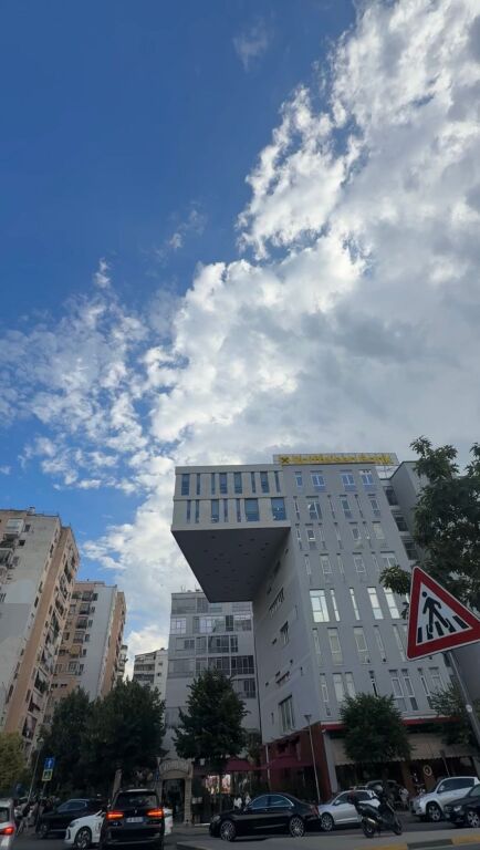 🏠 SHITET Apartament 1+1 tek Komuna e Parisit