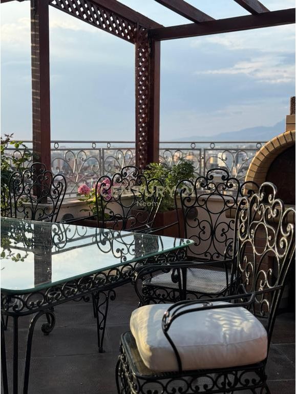 Apartment 3+1+3 Penthouse with Panoramic View for Sale from Tirana Neom142074