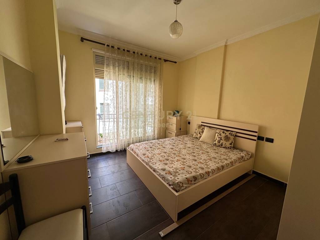 Apartment 1+1 for sale at Shkembi i Kavajes