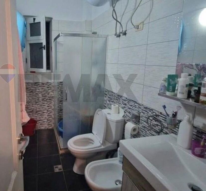 Shitet Apartament 1+1 Mine Peza  përballë Harry Fultz ID: 530601003-209