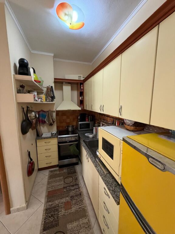 Apartament 1+1 per shitje Hotel Gjermania Durres