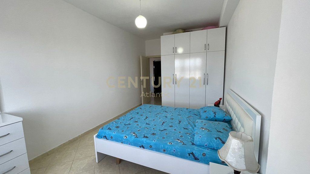 JEPET APARTAMENT 1+1 ME QIRA NE PLAZH RROTA KUQE !