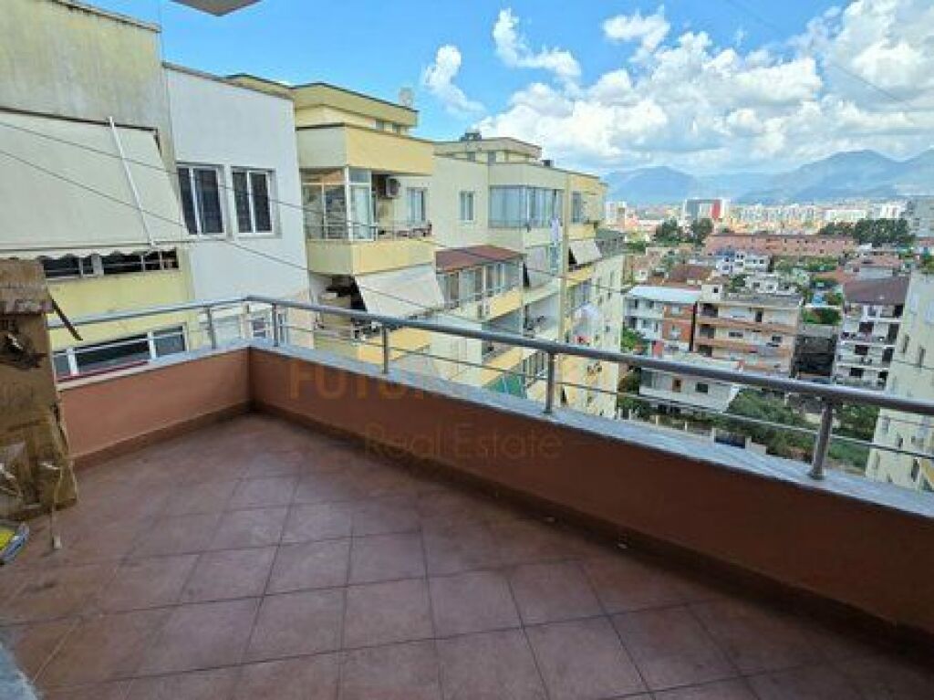 For sale, Apartment 2+1, Unaza e Re