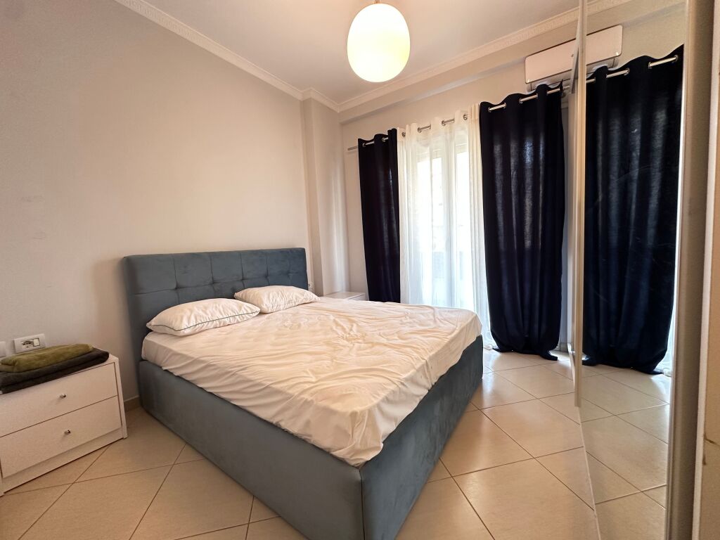 Apartment 2+1 for rent at Komuna Parisit