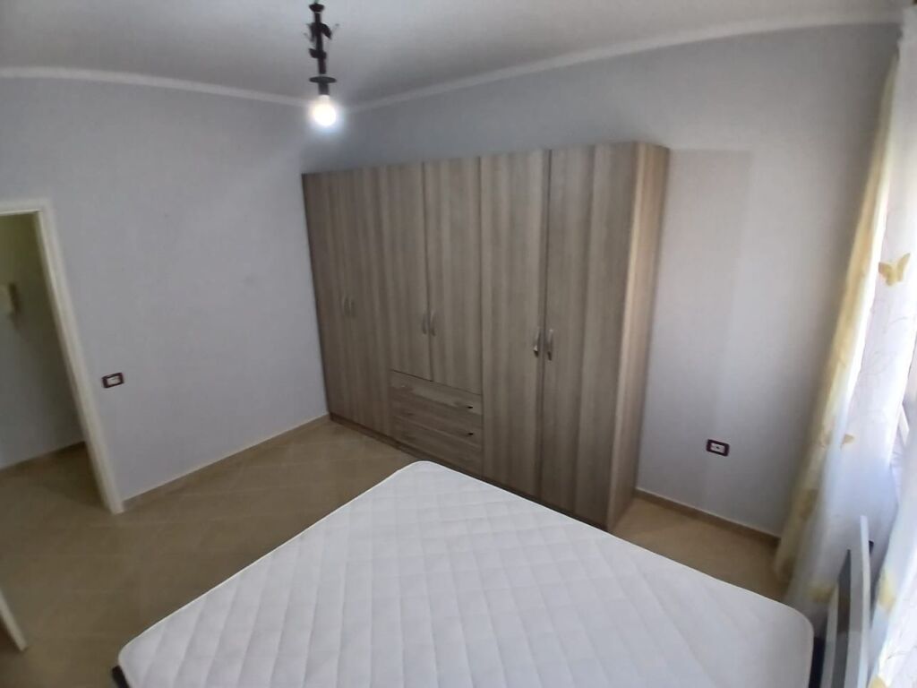 Jepet Me Qera Apartament 1+1+1 Ballkon