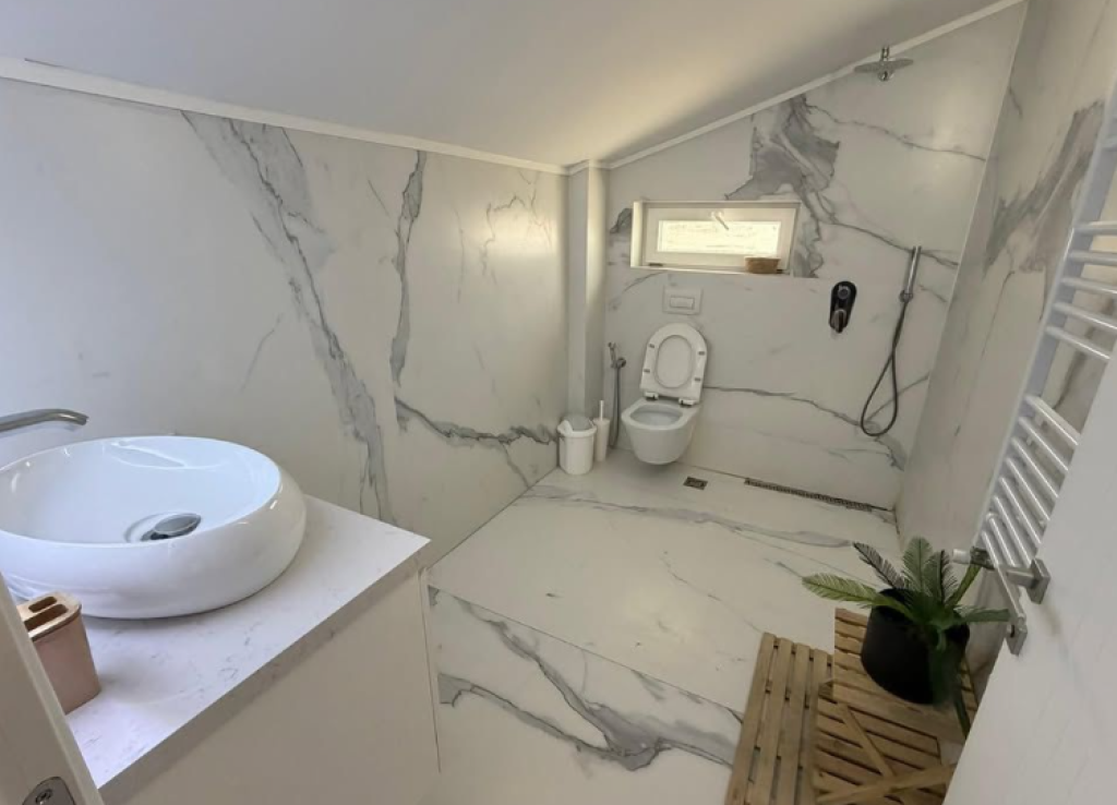 Penthouse me Qira – Secret Garden Residence, pranë TEG
