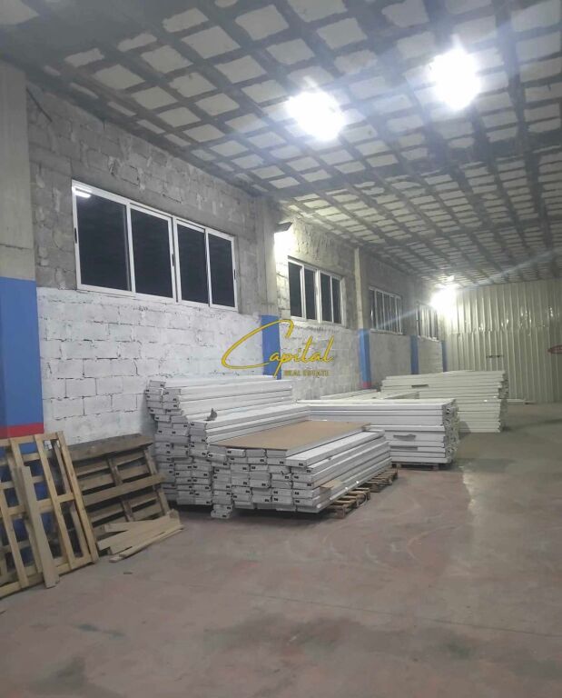 MAGAZINE ME QIRA 350 M2 VORE 1.200 EURO