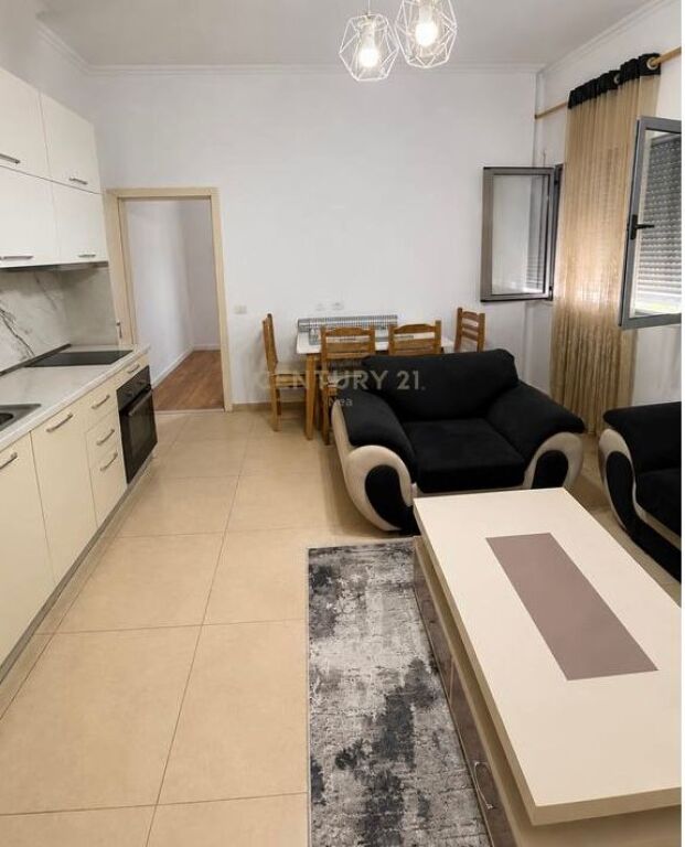 Apartament 1+1 me qira tek Kopshti Botanik