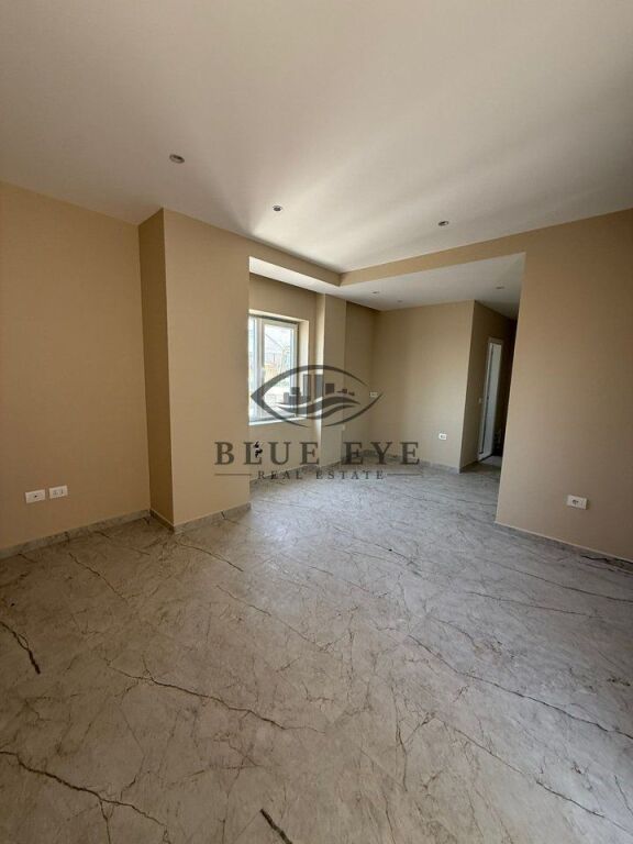 Apartment 1+1 for sale in Golem, near VM Residence.