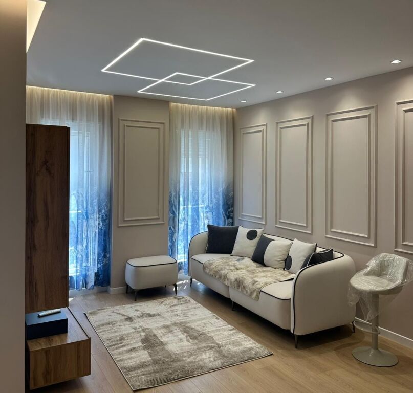 Apartament 1+1 per qera Univers City !