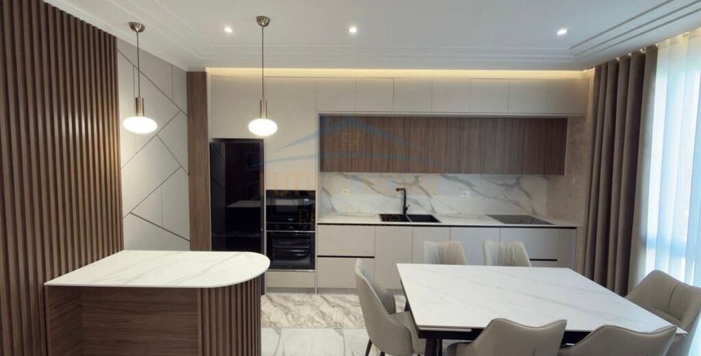 Qera, Apartament 2+ 1+ 2 + Post Parkimi , Jordan Misja , Tirane .
