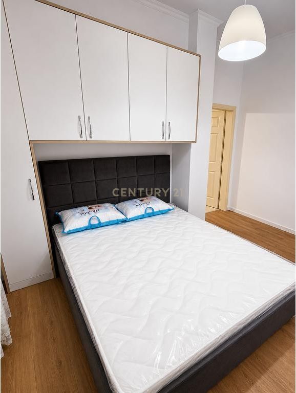 Apartament 1+1 me qira tek Kopshti Botanik!