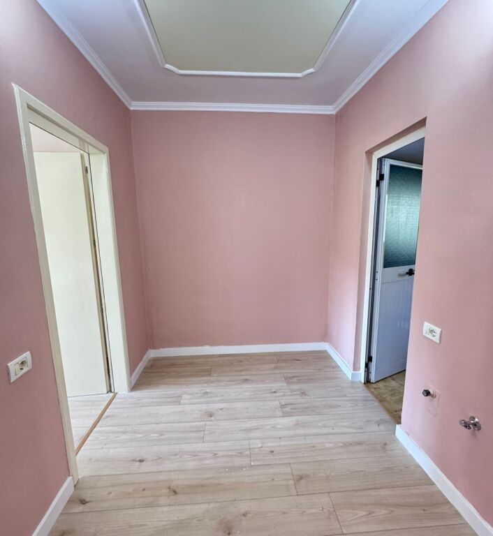 📌Shitet Apartament 1+1 tek Rruga Irfan Tomini