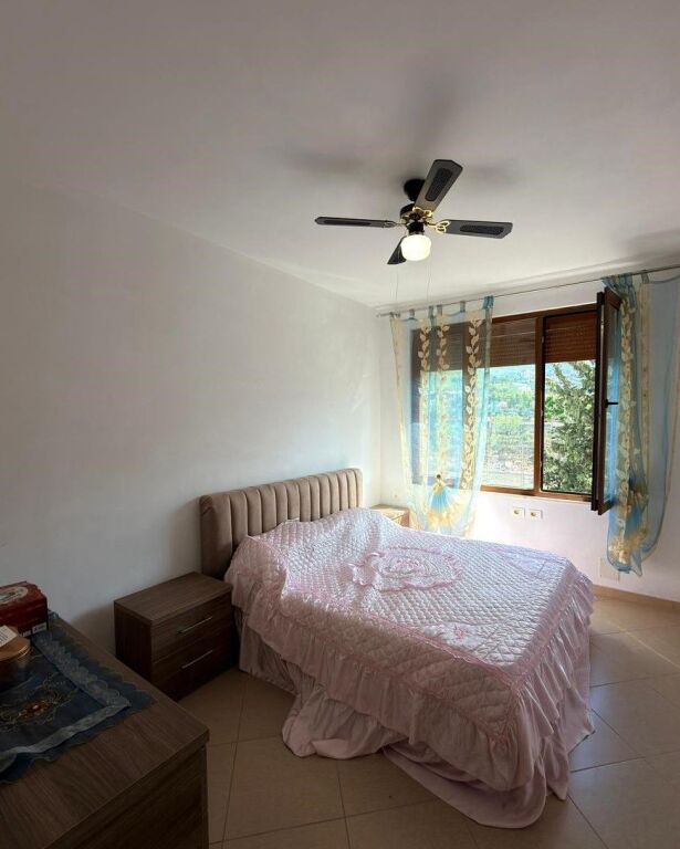 Shitet apartartament 2+1 , Fresku