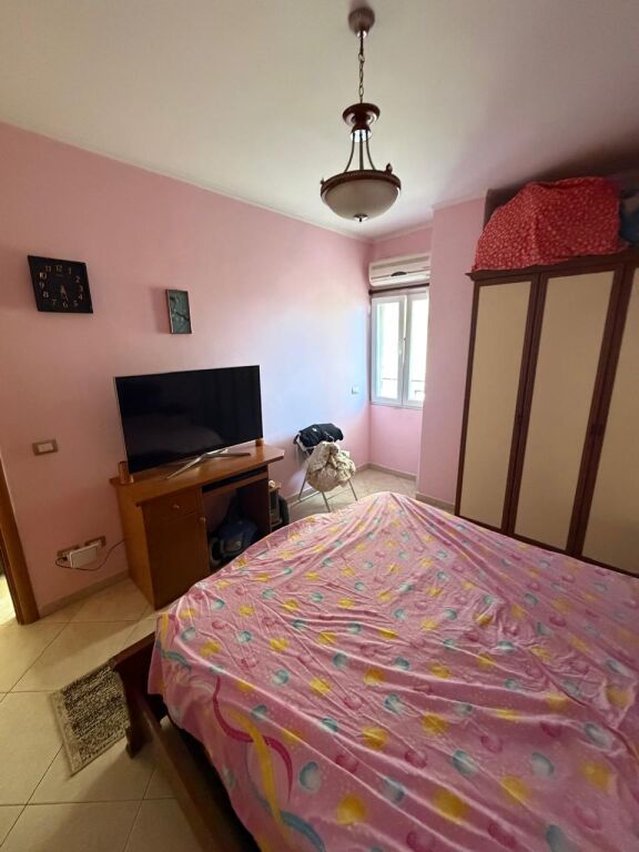 Apartament 1+1 per shitje Hotel Gjermania Durres