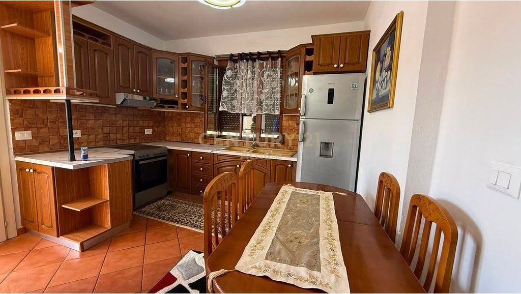 VILLA FLOOR 2+1 FOR RENT IN SHKOZE!