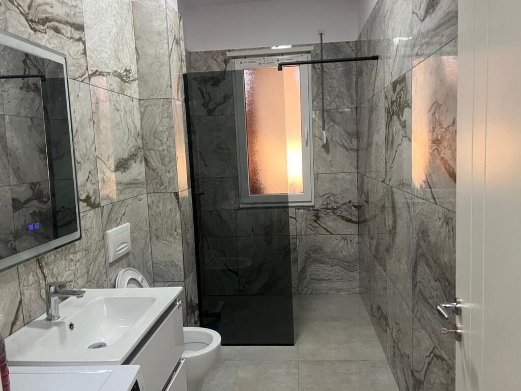 Apartment 1+1 for rent in Kamez/OSBE Street