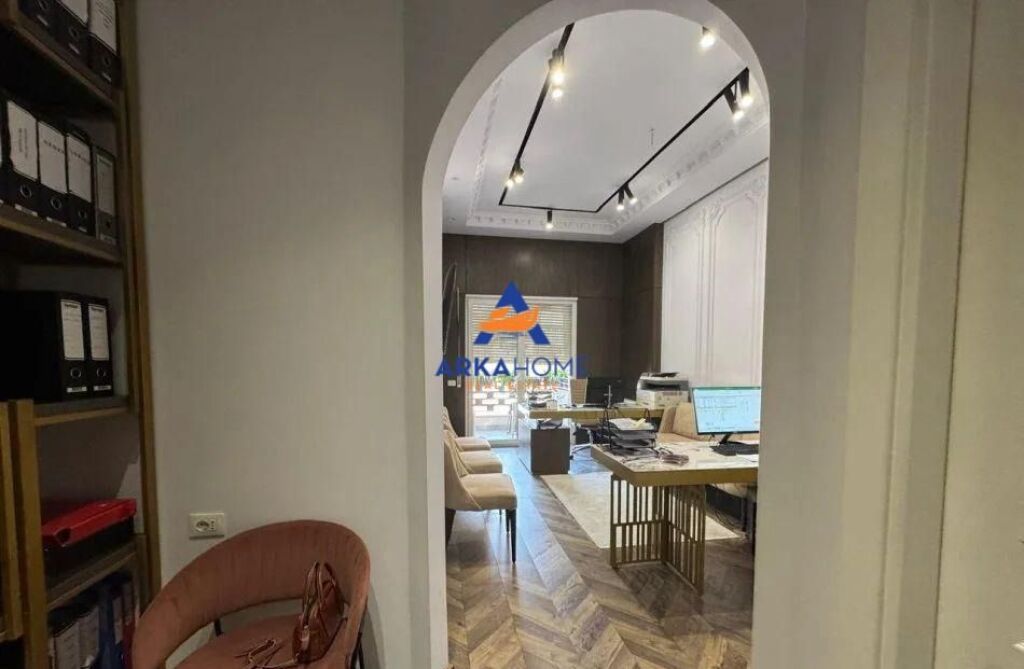 OFFICE FOR RENT 55M2 "AT GOLDEN PARK" 650 EURO
