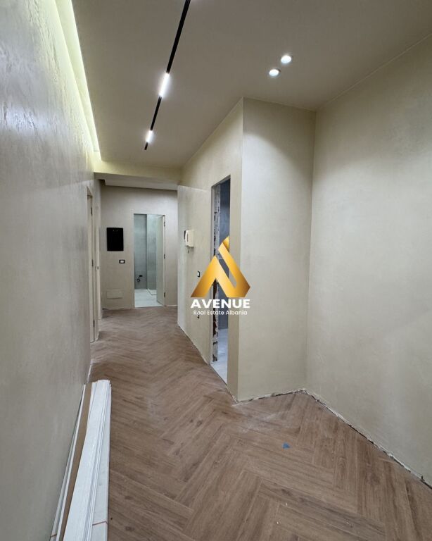 SHITET APARTAMENT 2+1+2 ,ISH EKSPOZITA, TIRANË
