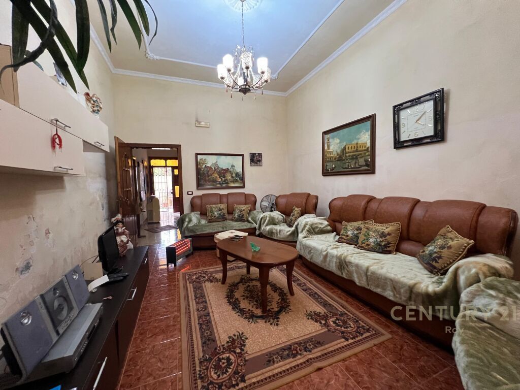 OCCASION **PRIVATE HOUSE FOR SALE IN SHKOZET, DURRES!! 650€/m2**