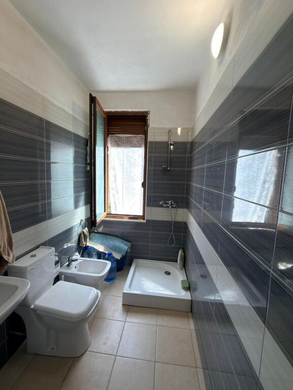 Shitet apartartament 2+1 , Fresku