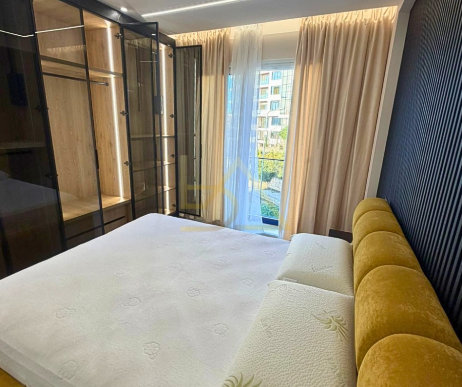 Shitet Apartament Luksoz – Uji i Ftohtë, Vlorë