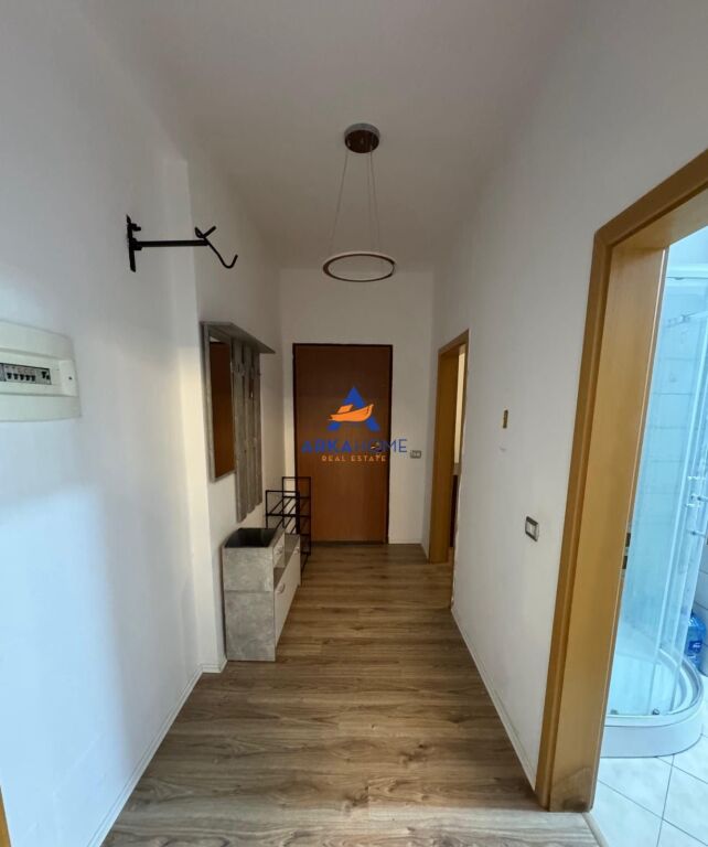 AFFITTASI APPARTAMENTO 1+1+BALCONE "LAGO ASCIUTTO" 60.000 LEKE