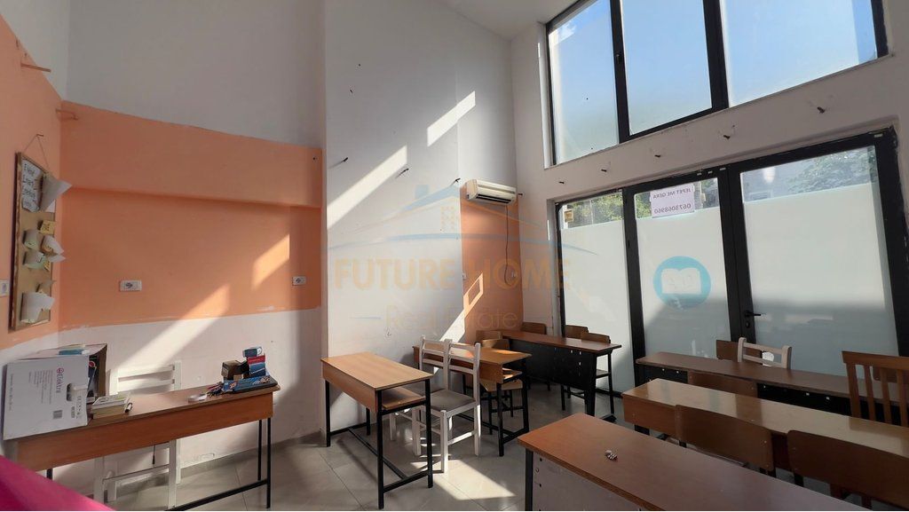 Rent, Business Premises, Medrese Tirane. 700 €
