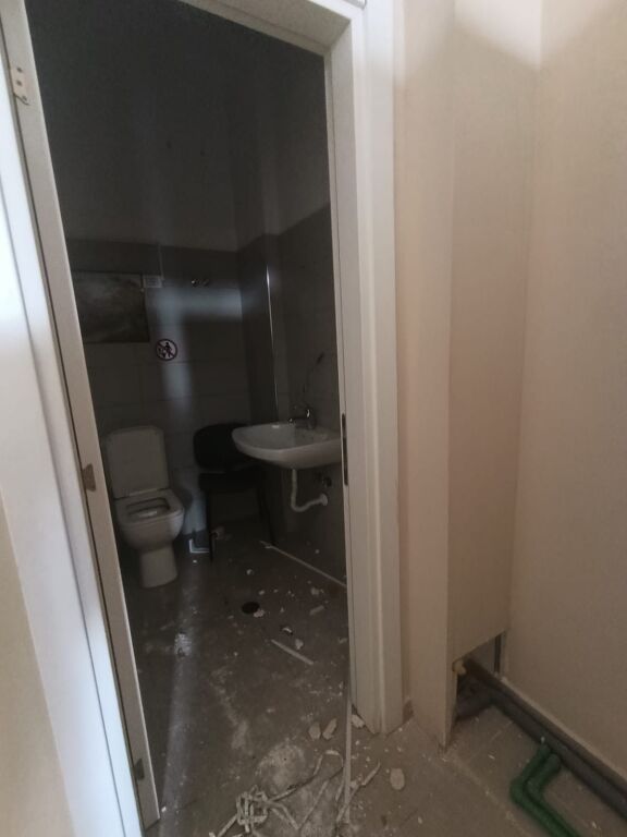 Ambient biznesi me qira tek Komuna e Parisit!