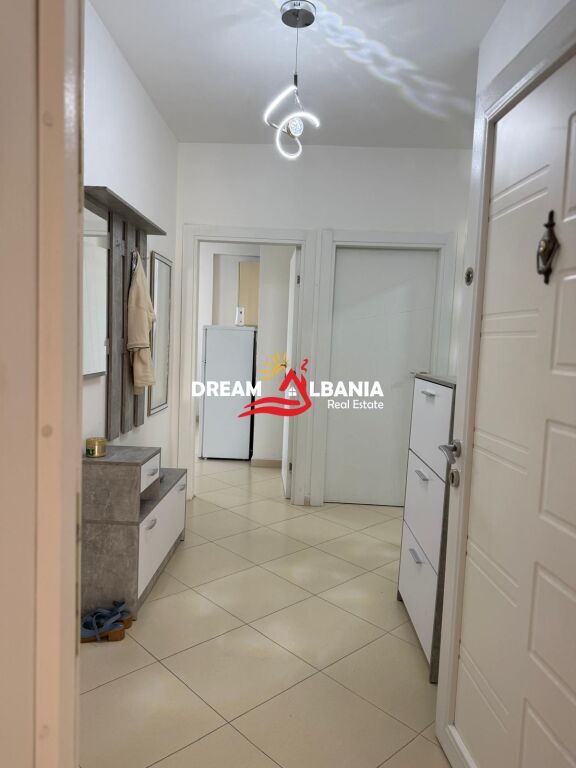 Jepet apartament 2+1 me qera ne zonen e 21 Dhjetorit prane Inxhinierise se Ndertimit (ID 42215571).